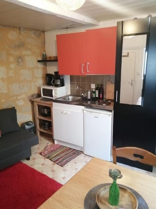 Apartamento Petit Studio Au Coeur D'Uzès Exterior foto